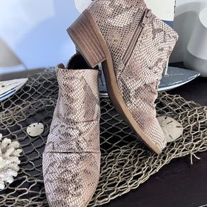 Baretraps faux snakeskin ankle boots